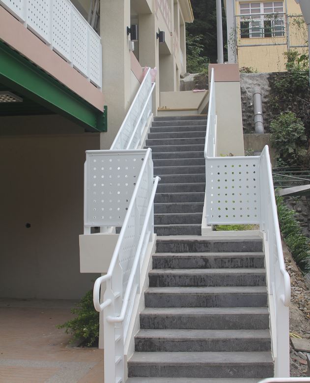 p1-d006.jpg